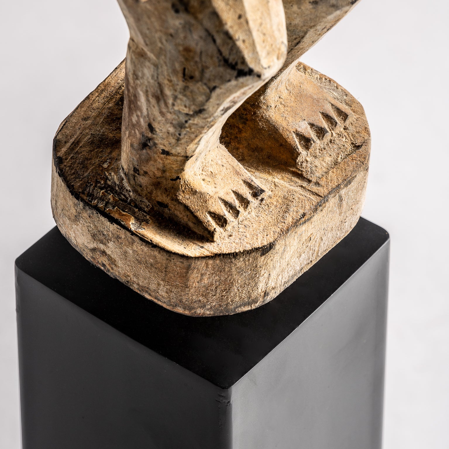 DECORATIVE FIGURE